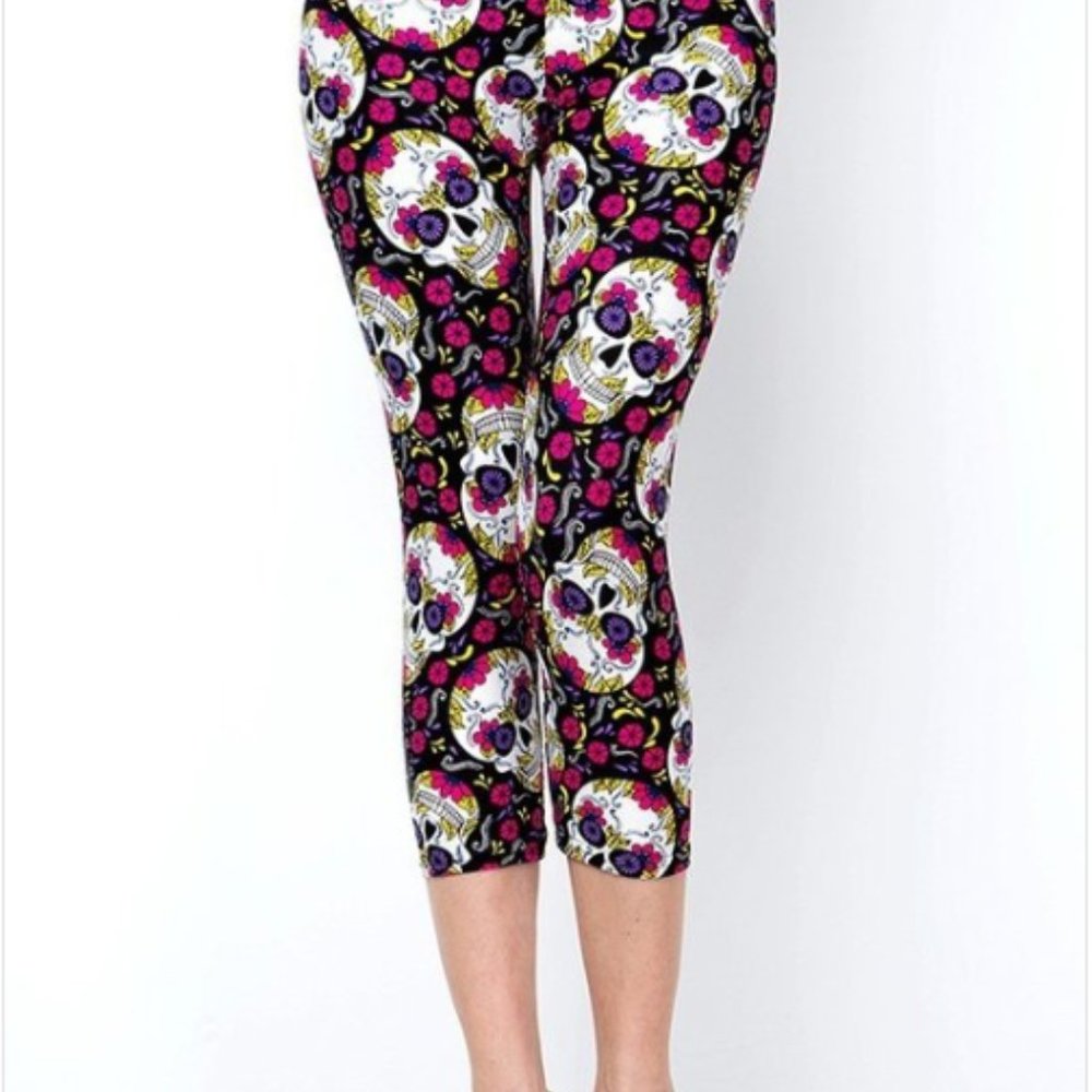 any 3/$25  Flower Power Sugar Skulls Capris XL-3X